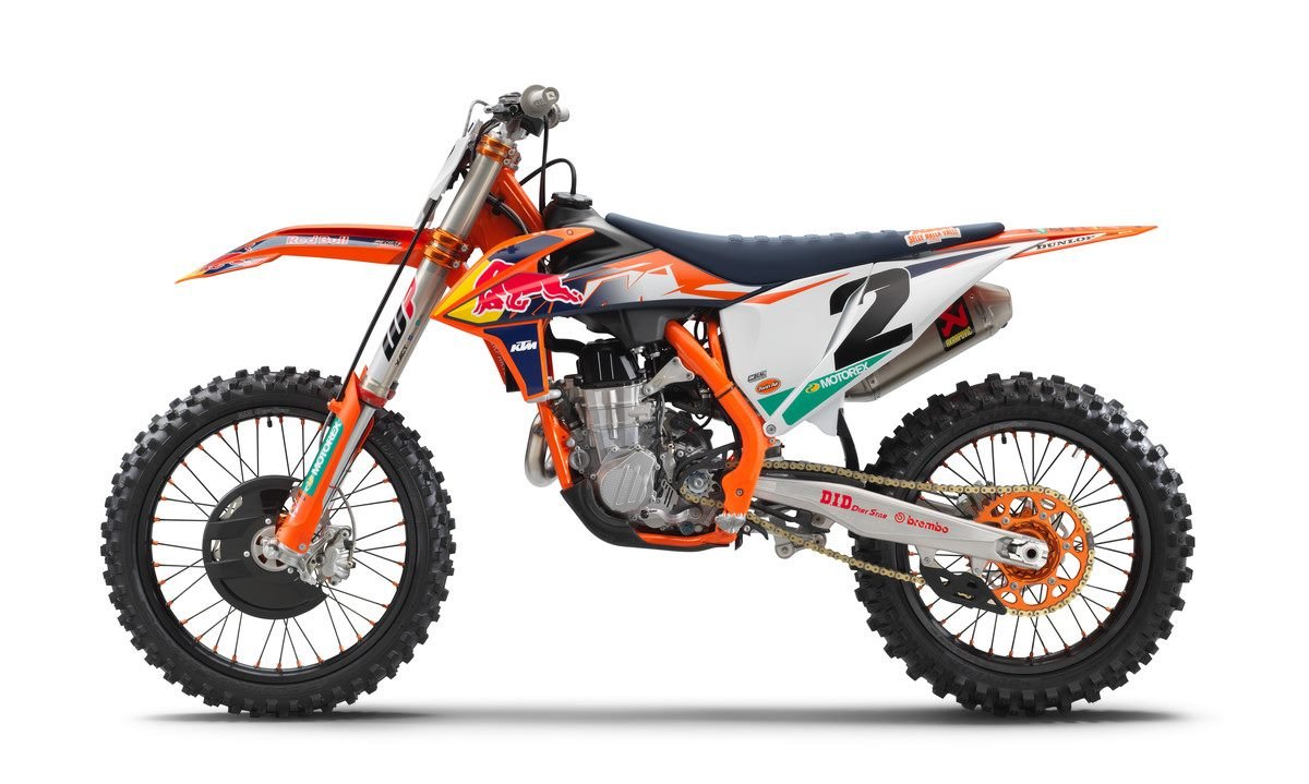 La nuova Ktm 450 SXF Factory Edition 2021 è READY TO RACE 1