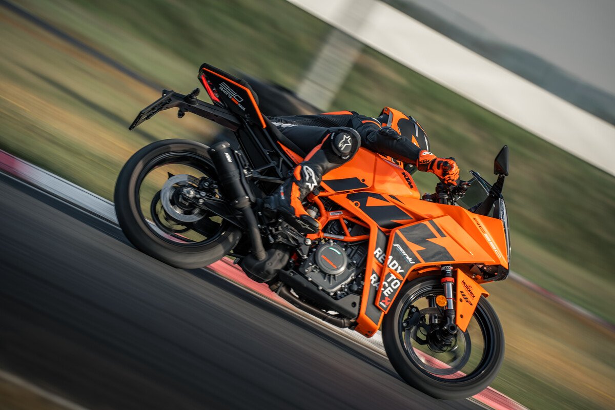 ktm rc390 2023