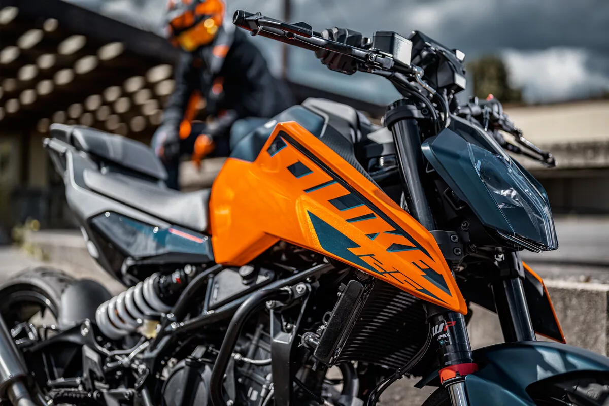 KTM DUKE 2024