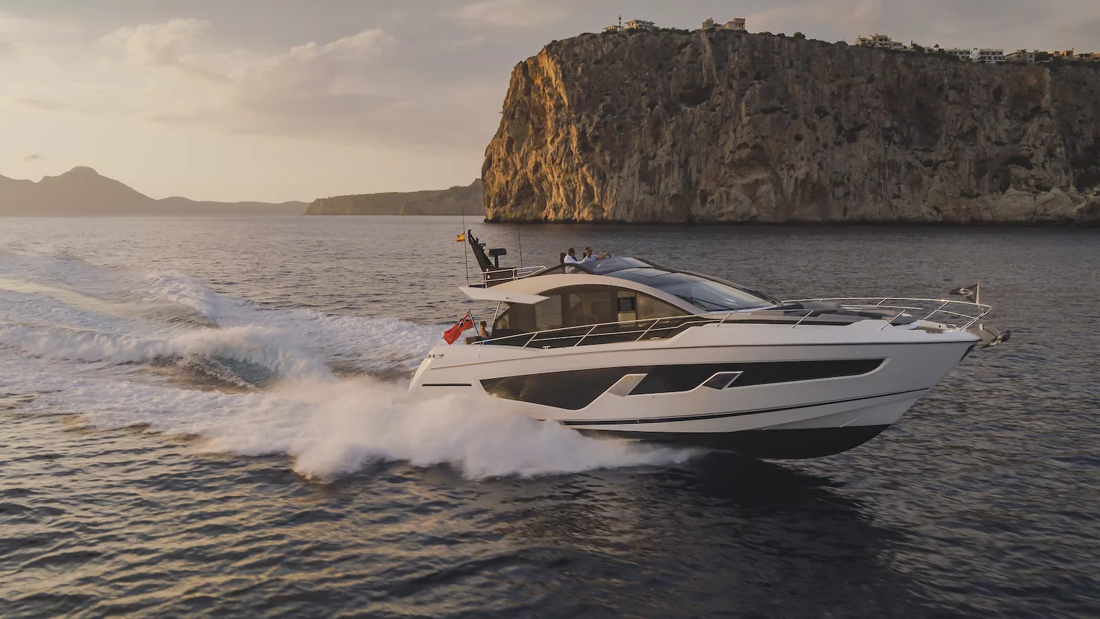 Sunseeker 65 sport yacht