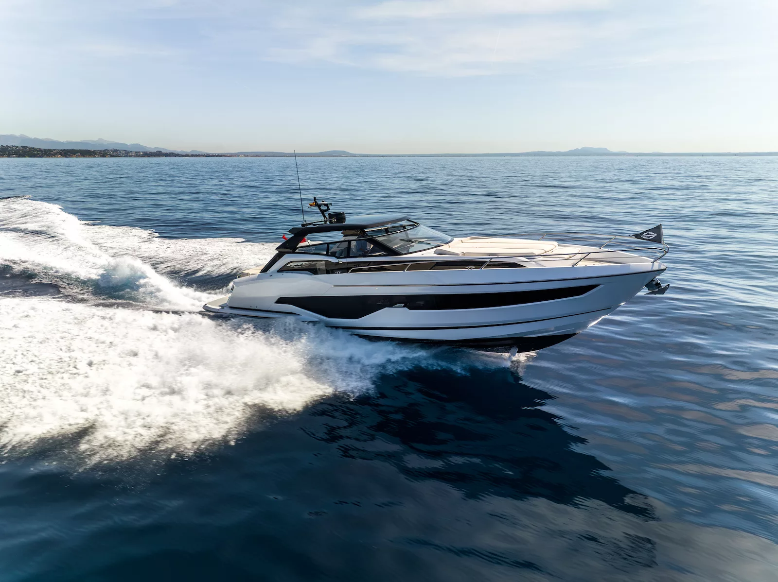 Sunseeker Superhawk 55