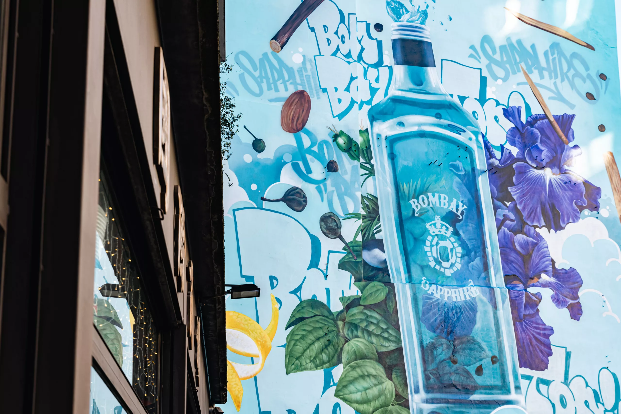 Bombay Sapphire murales Milano