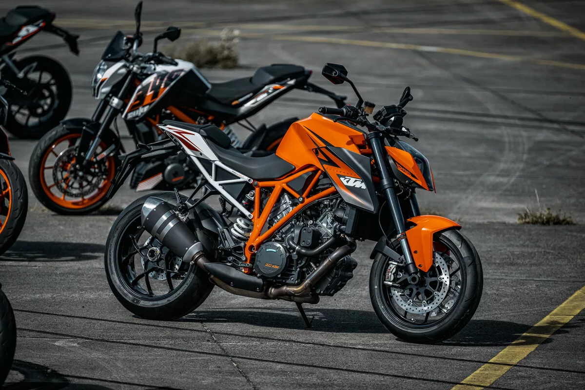 KTM DUKE 30 anni