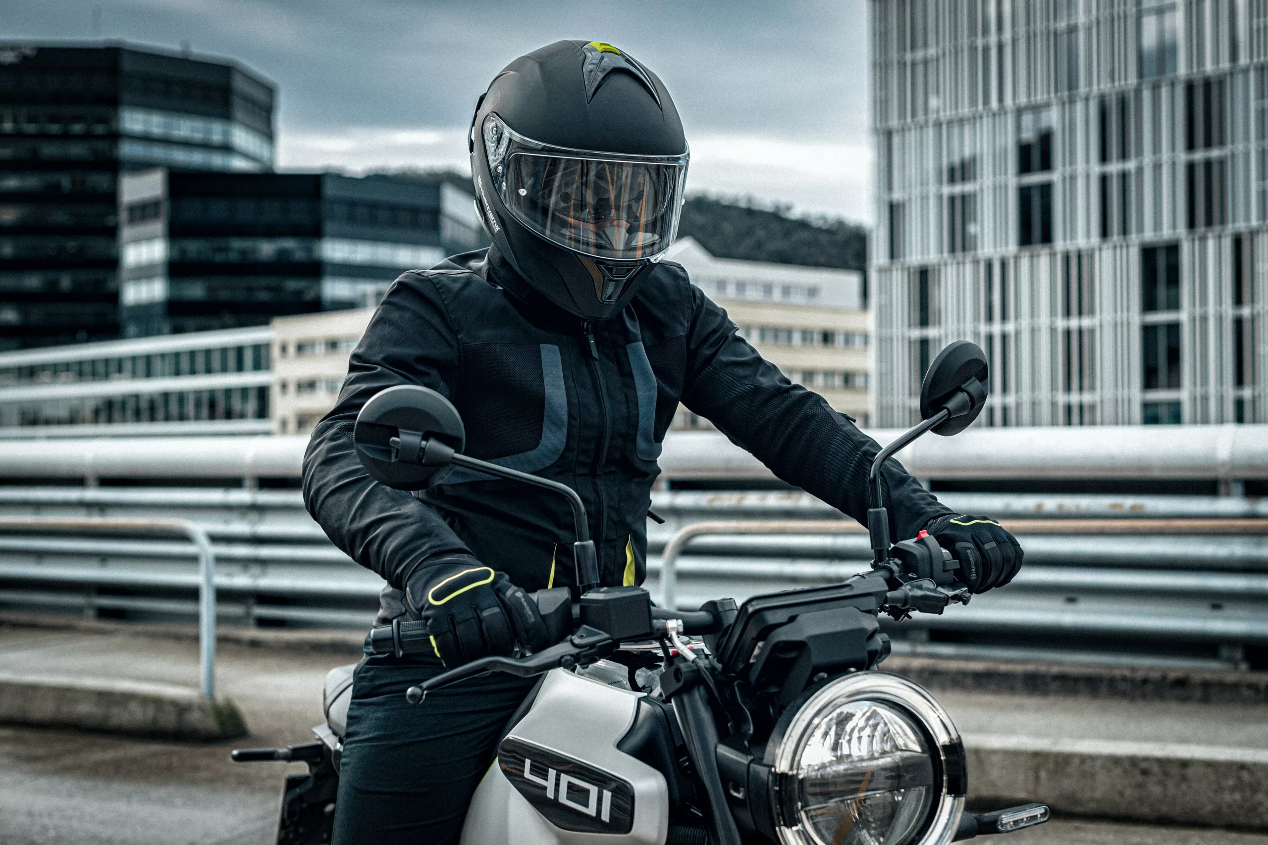 Husqvarna premium apparel 2024