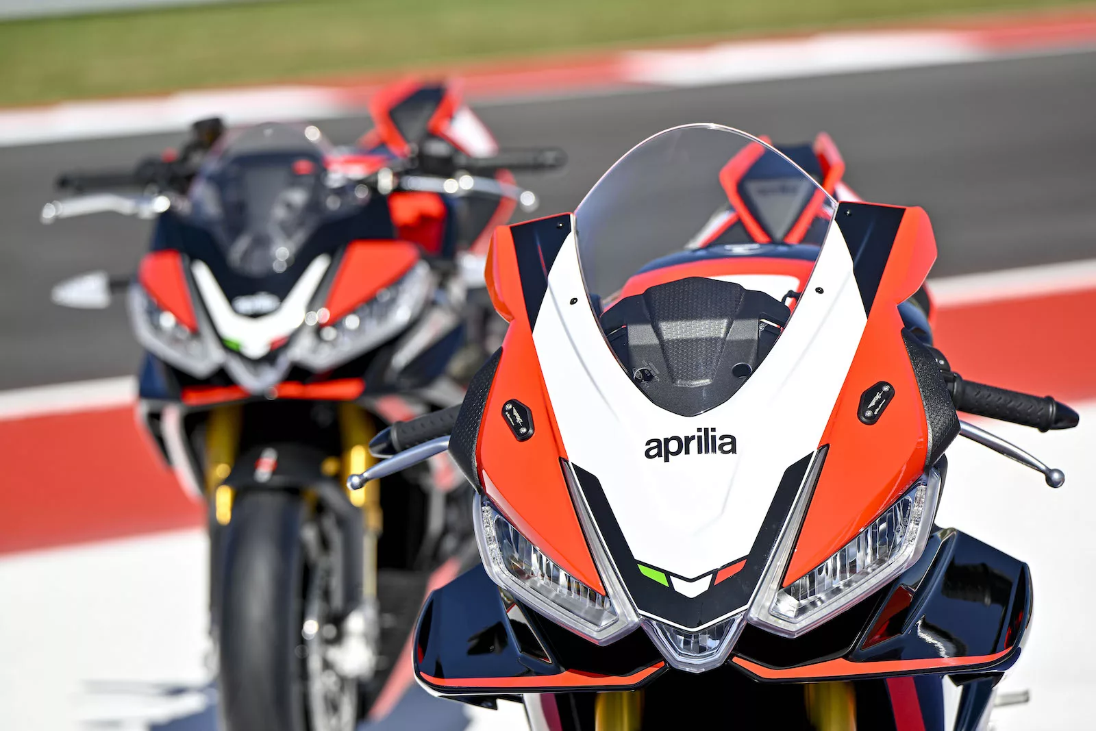 Aprilia RSV4 Factory SE-09 SBK