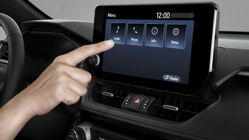 Suzuki Across Plug-in infotainment