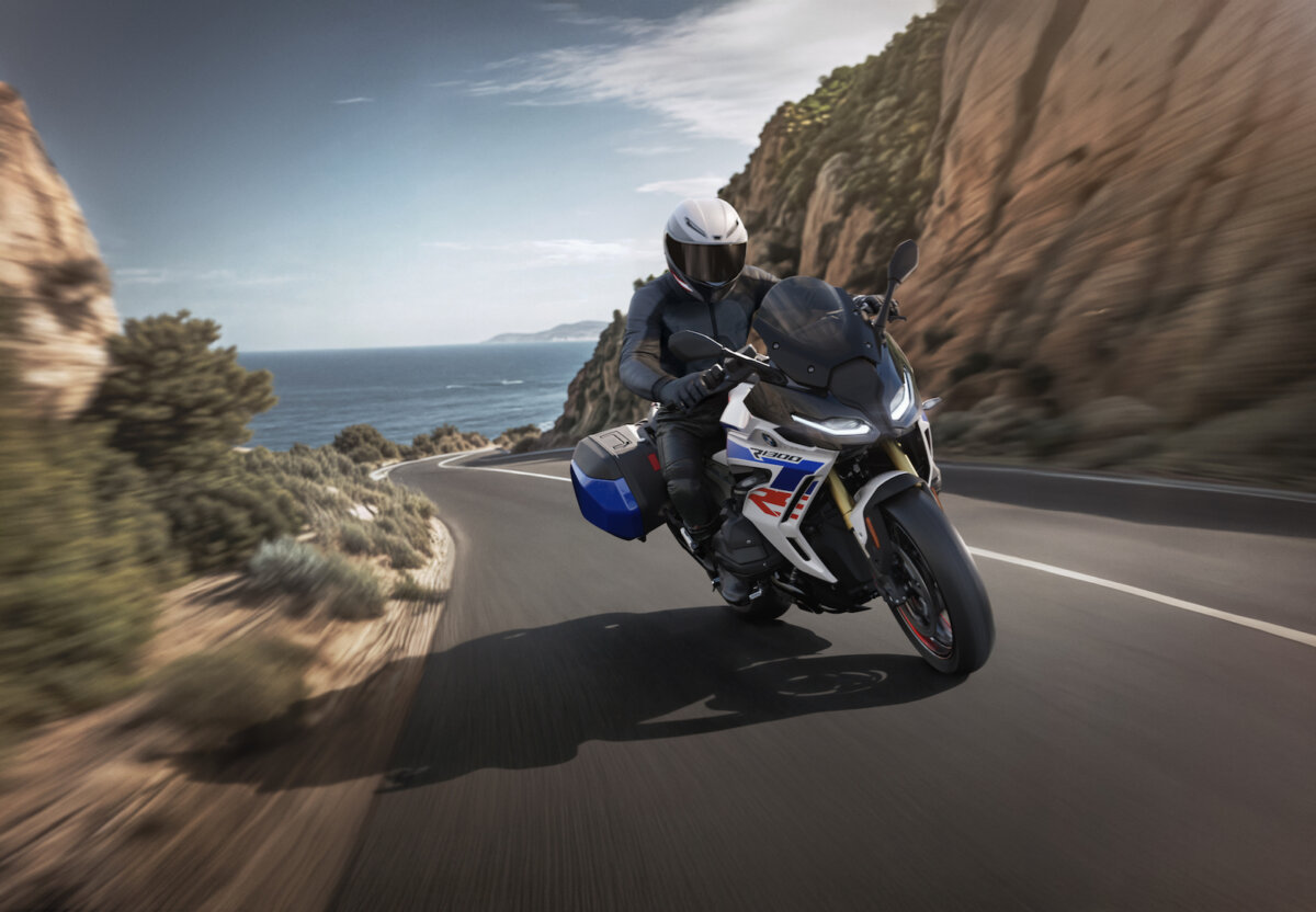 Nuova moto BMW R 1300 RS 2025: sportiva, tecnologica, perfetta sport touring 8 BMW R 1300 RS 2025