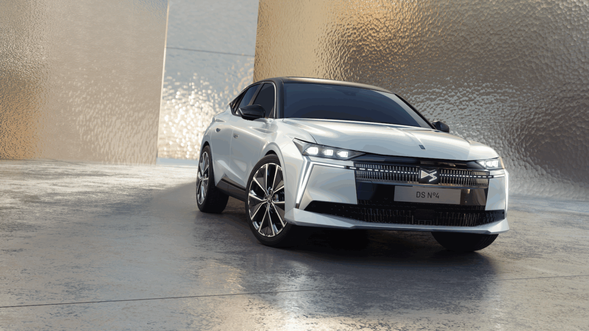DS N 4, lusso elettrico francese 21 DS N 4
