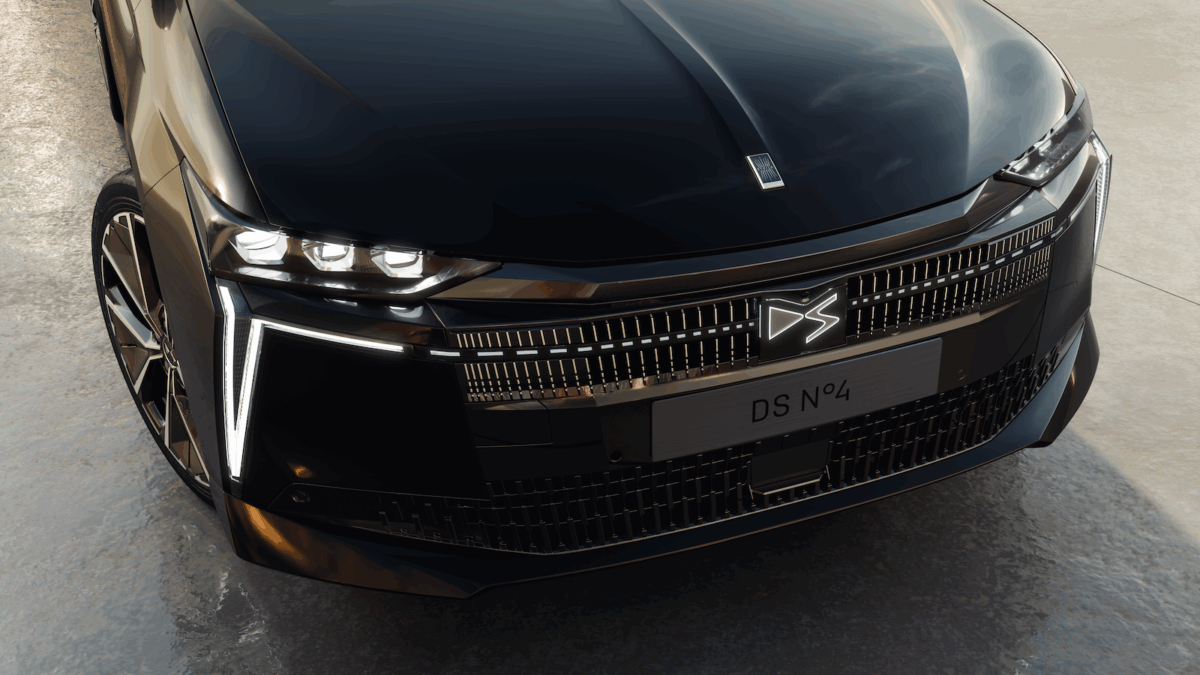 DS N 4, lusso elettrico francese 15 DS N 4