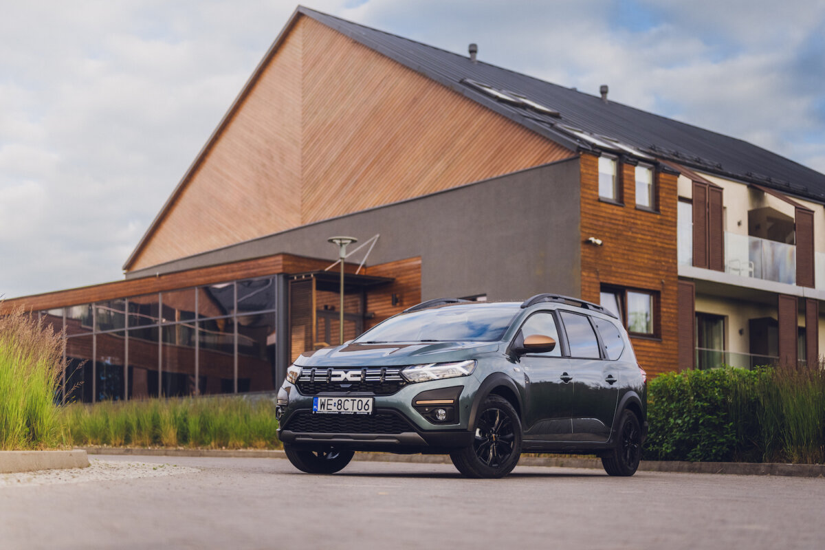 Dacia Jogger: la 7 posti che supera i 1000 km con un pieno 9 Dacia Jogger