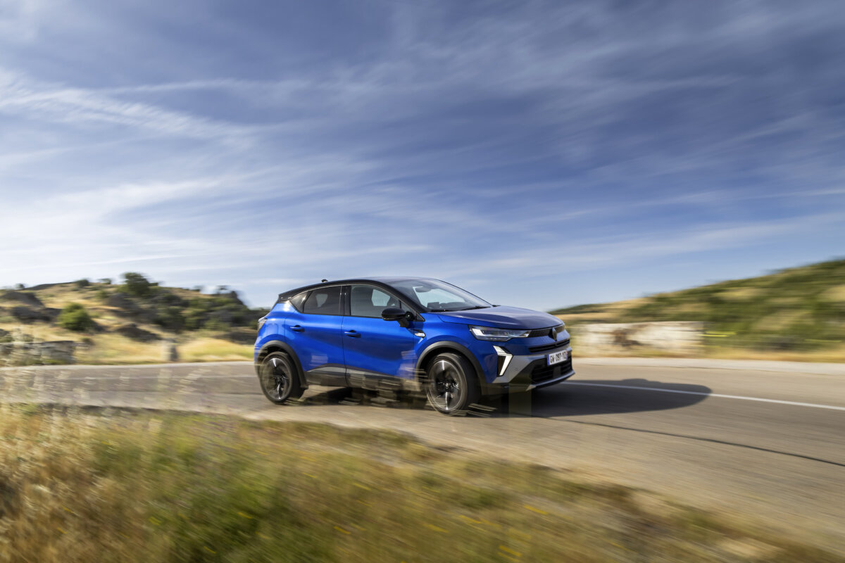 Come funziona il motore Renault E-Tech full hybrid 160 cv: più potenza, meno consumi 5 Renault Captur