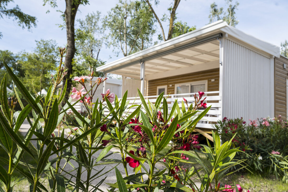 Vacanze glamour ed ecofriendly a Isola Verde: il fascino delle mobil home sul mare 5 Isamar Holiday Village