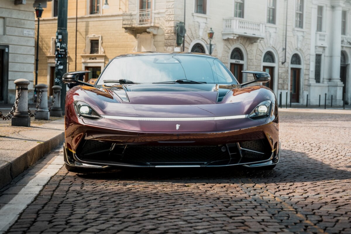 Hypercar Battista Novantacinque: l’omaggio di Pininfarina a 95 anni di design 6 Automobili Pininfarina Battista Novantacinque