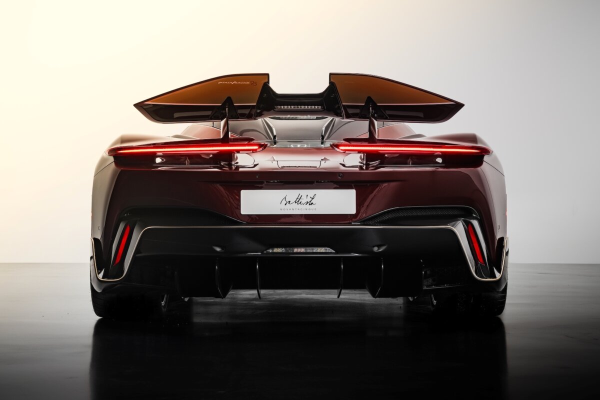 Hypercar Battista Novantacinque: l’omaggio di Pininfarina a 95 anni di design 2 Automobili Pininfarina Battista Novantacinque