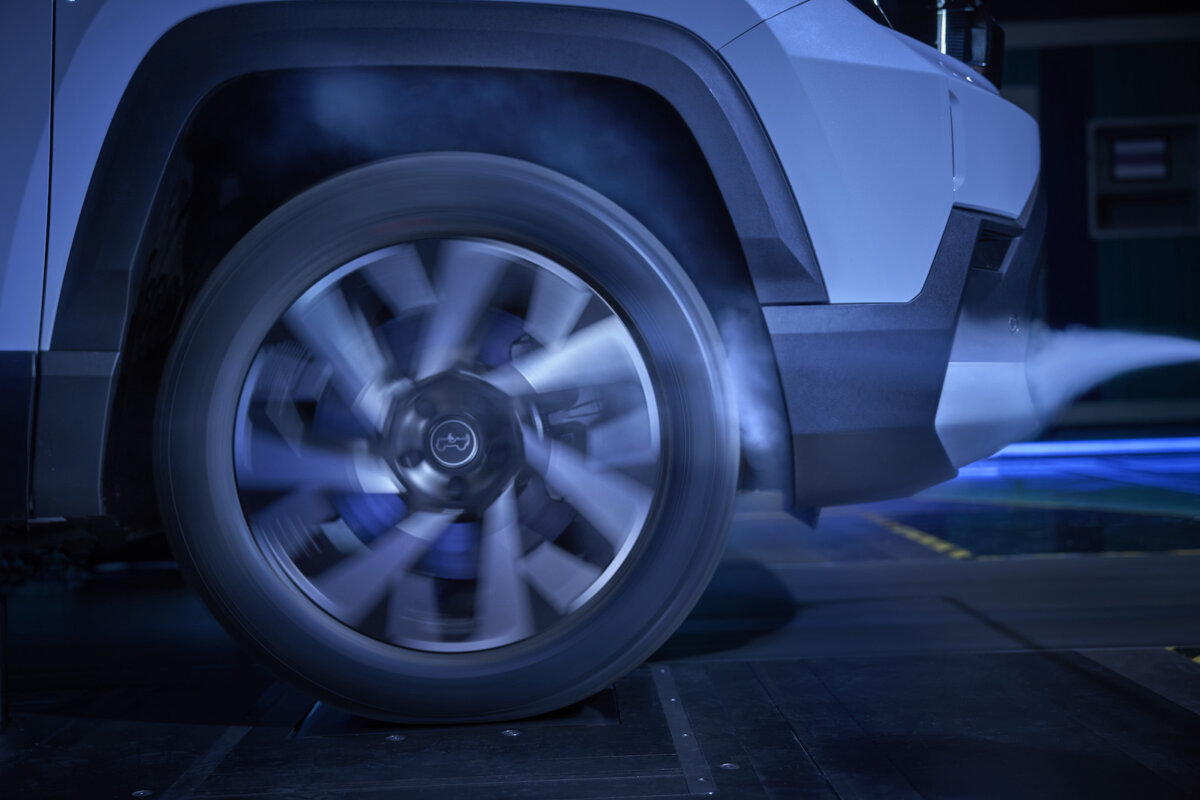 Nuova Jeep Compass 2025: il SUV elettrificato e aerodinamico 5 Nuova Jeep Compass