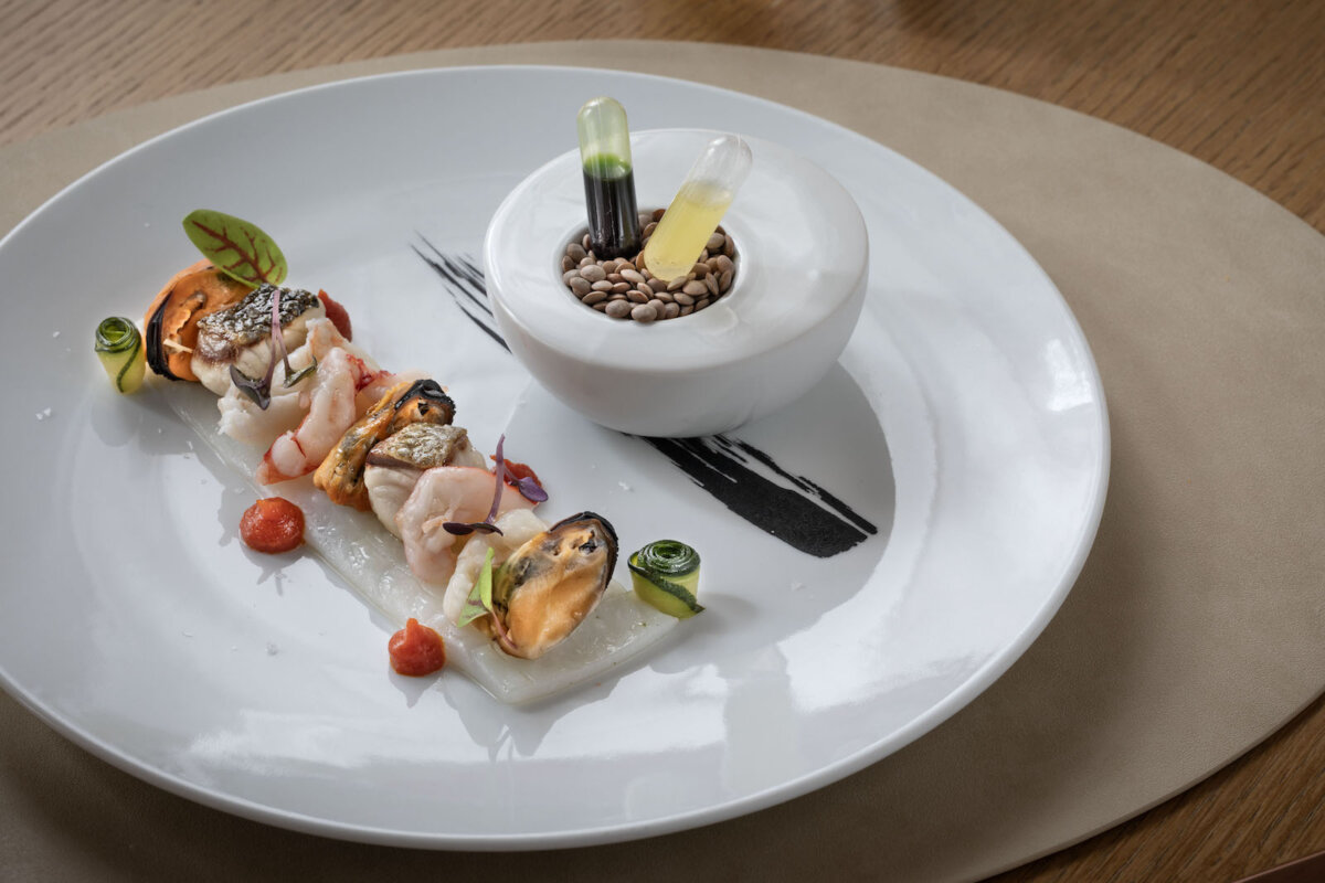 Rassegna gourmet con chef d'eccellenza a Casa Clàt a Cagliari 7 Piatto Mosaico di mare