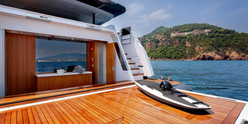 Eleganza italiana sul mare: yacht Lady Dia by Ferretti 1 Yacht Lady Dia by Ferretti Yachts