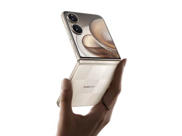 Xiaomi MIX Flip 2