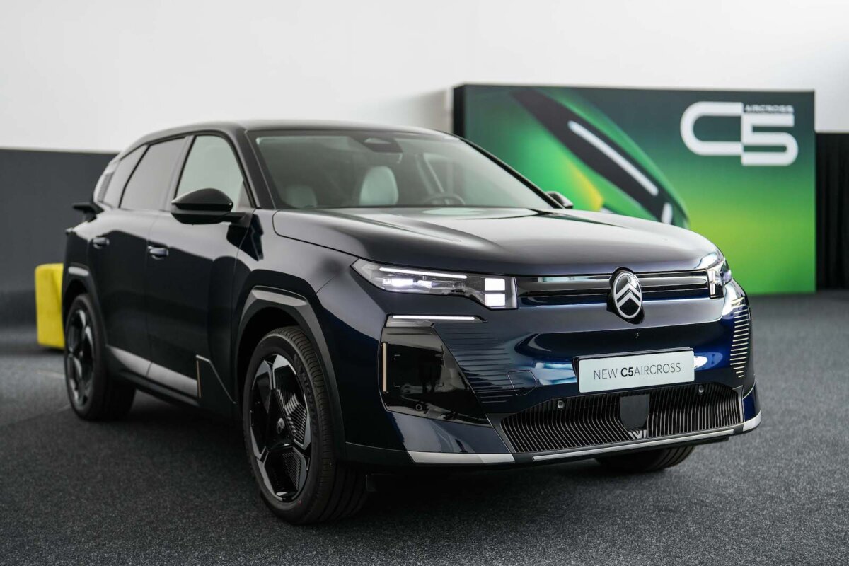 Nuovo Citroën C5 Aircross 2025: spazio SUV, prestazioni e autonomia 11 Nuovo Citroën C5 Aircross 2025