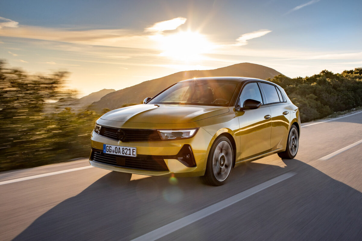 Nuova Opel Astra e Astra Sport Tourer ibrida plug-in: autonomia, comfort e 196 CV 9 Nuova Opel Astra ibrida plug-in