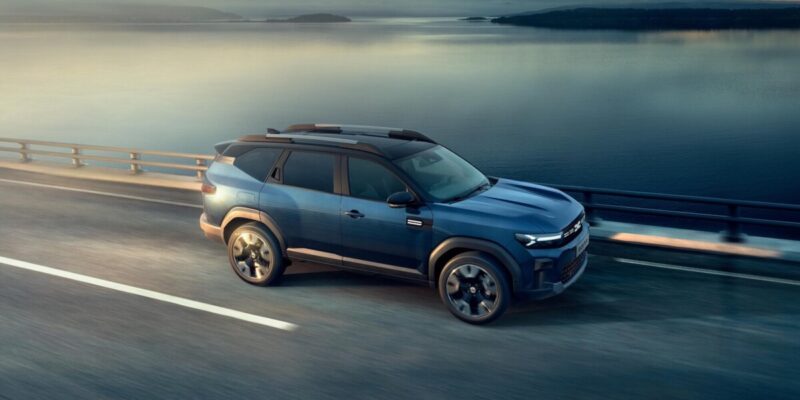 Gli interni di Dacia Bigster: spazio e modularità al top 1 Dacia Bigster