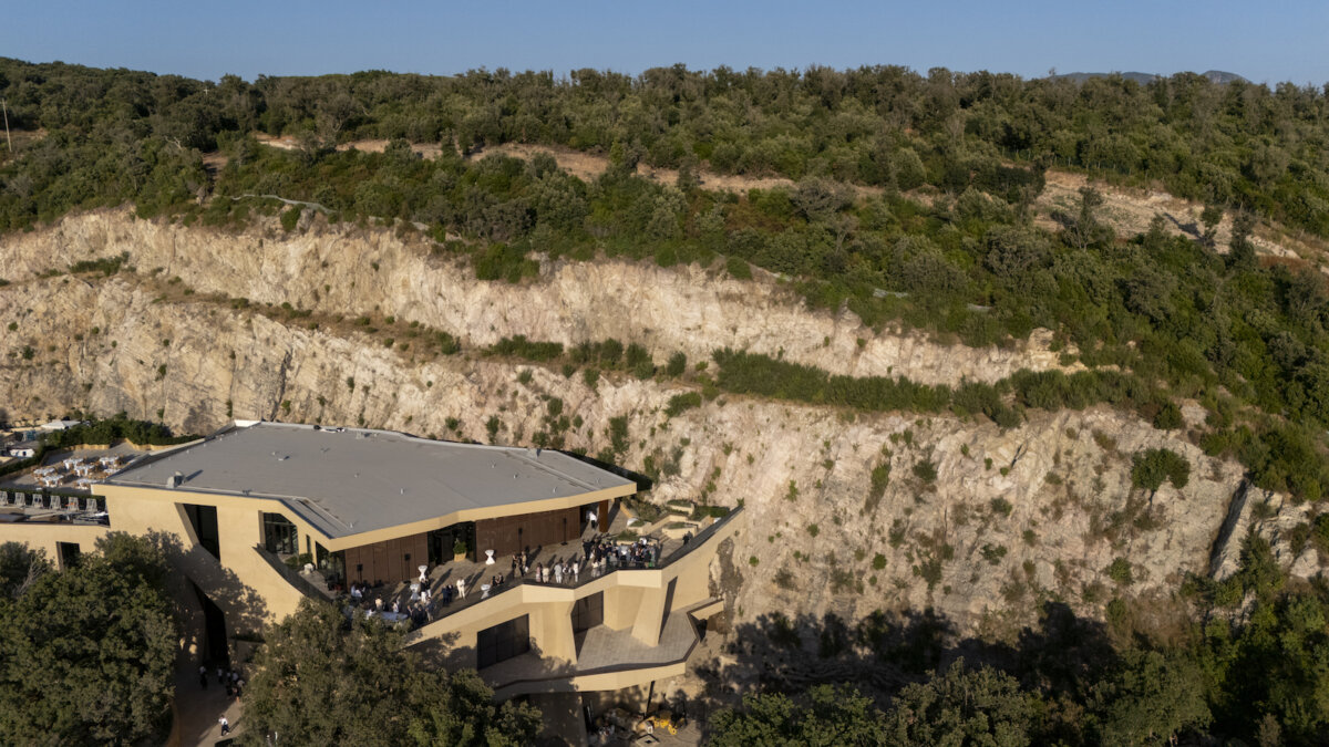 Cantina Meraviglia: la nuova eccellenza del vino a Bolgheri 3 Cantina Meraviglia