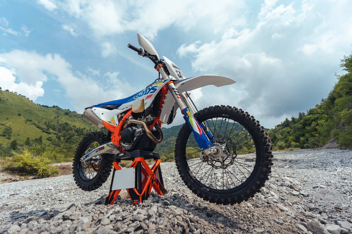 KTM EXC 6days 2026: nuove moto enduro competizione 2 KTM EXC 6days 2026