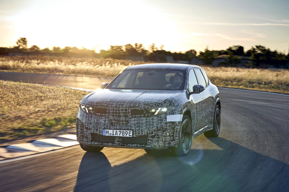 Nuova BMW iX3 in arrivo: hi tech e piacere di guida 10 BMW iX3 2025