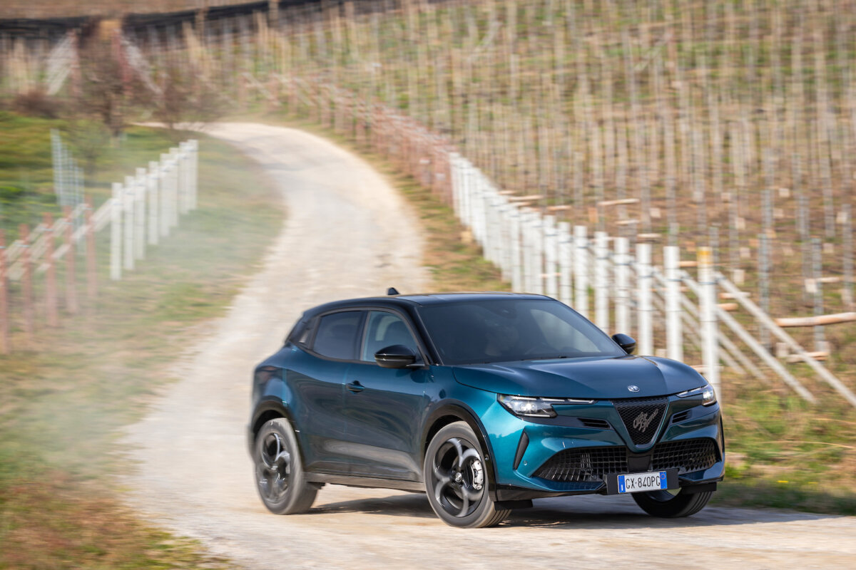 Alfa Romeo Junior MY26