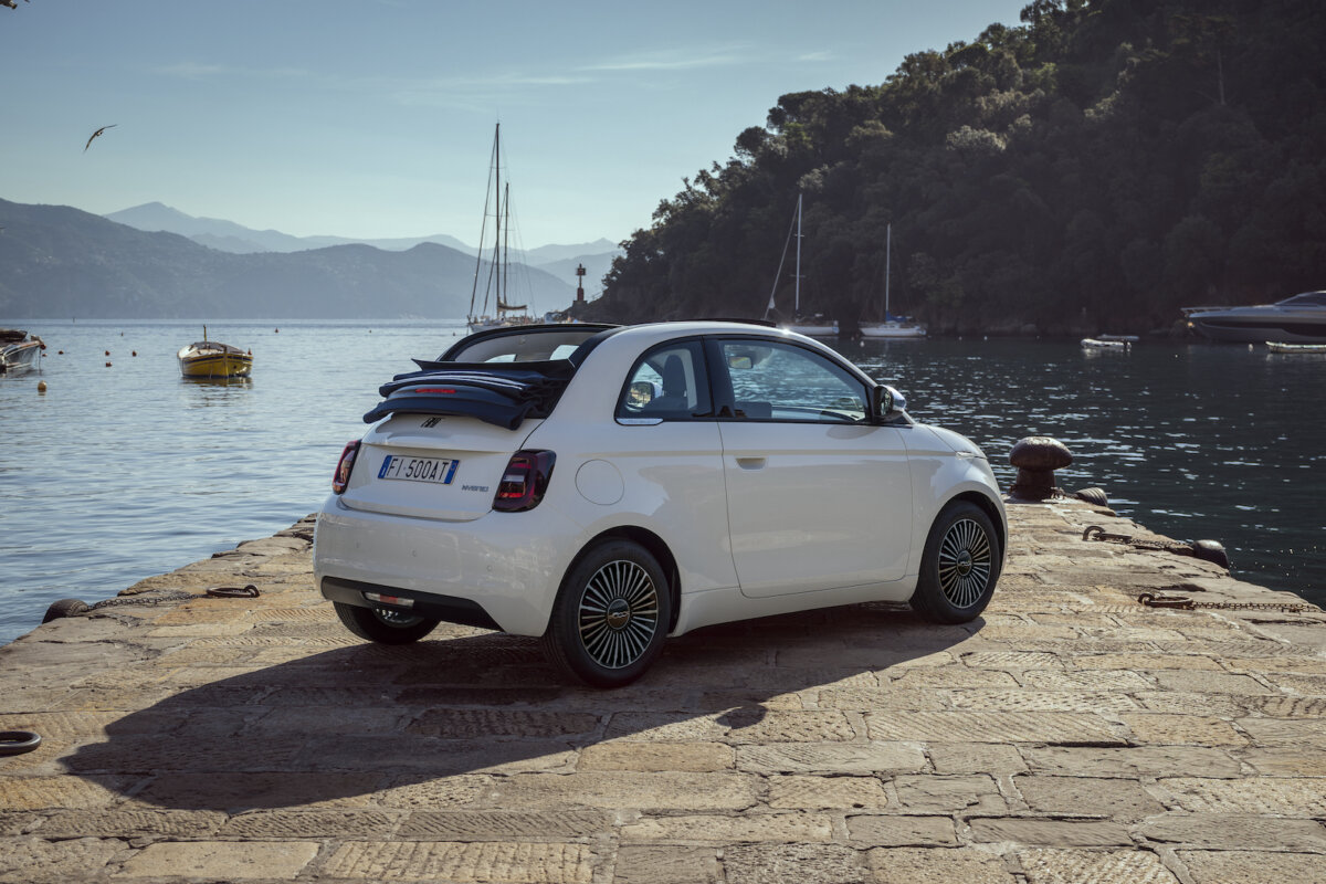 FIAT 500 Hybrid Dolcevita: l'iconica Cabrio in edizione speciale 3 FIAT 500 Hybrid Dolcevita