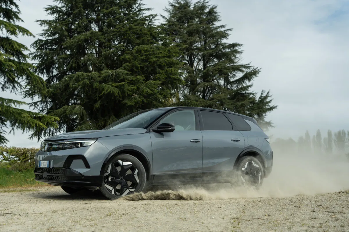 Opel Grandland Electric AWD
