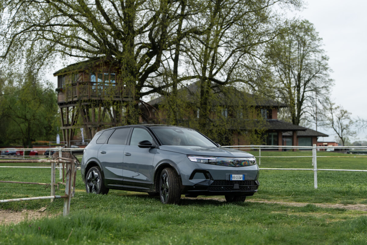Opel Grandland Electric AWD