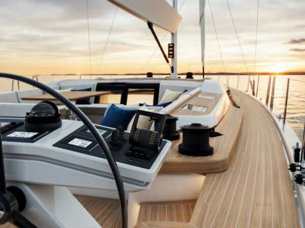 Yacht Swan 73