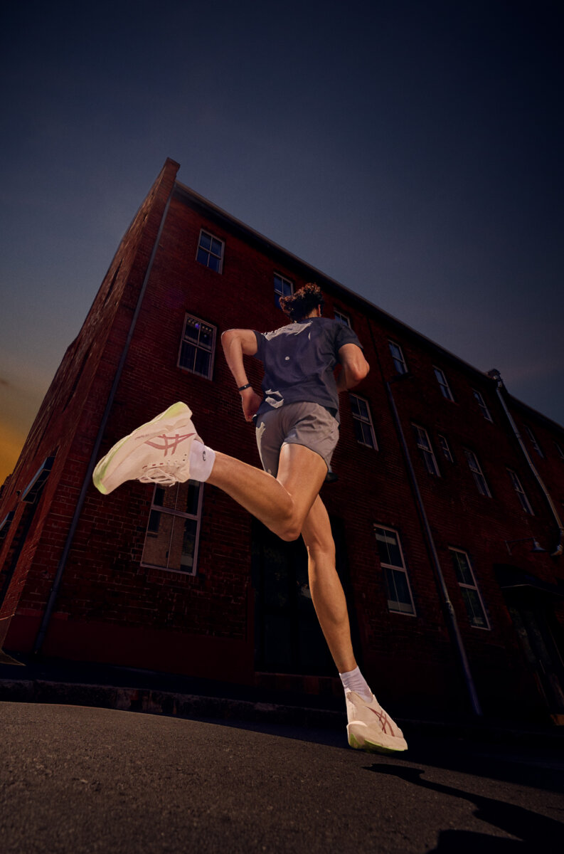 Asics NOVABLAST 6: le nuove scarpe da corsa energetiche 6 Asics NOVABLAST 6