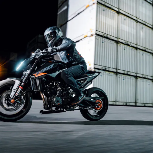 moto KTM 790 Duke 2027