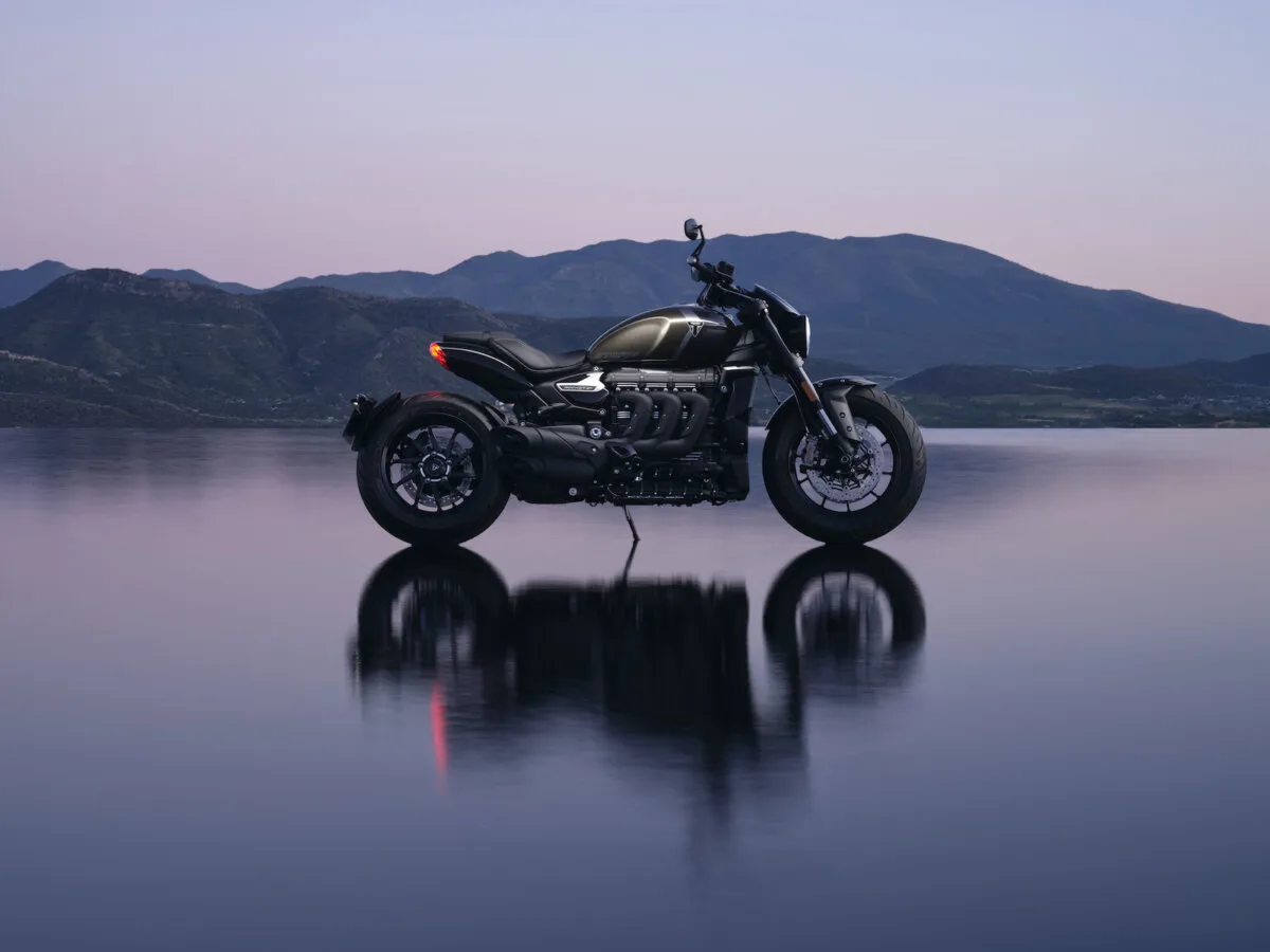Moto Triumph: tutte le livree e i nuovi colori 2027 11 Moto Triumph Rocket 3