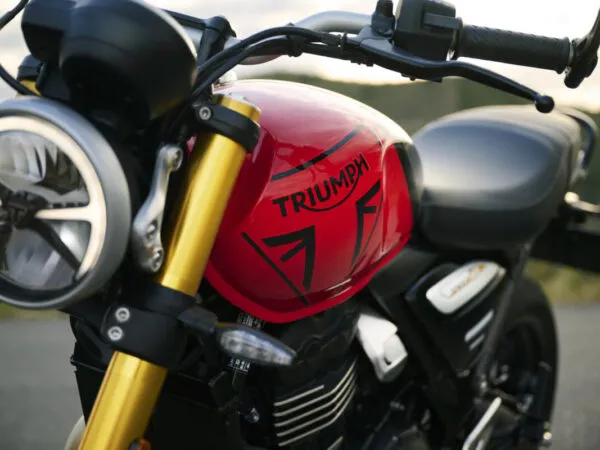 Moto Triumph Speed 400