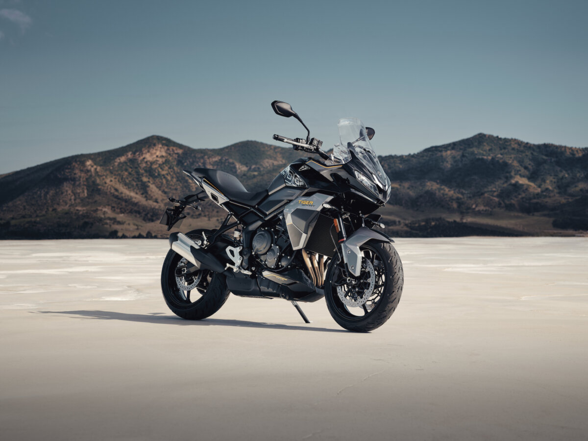 Moto Triumph: tutte le livree e i nuovi colori 2027 7 Moto Triumph Tiger Sport 800