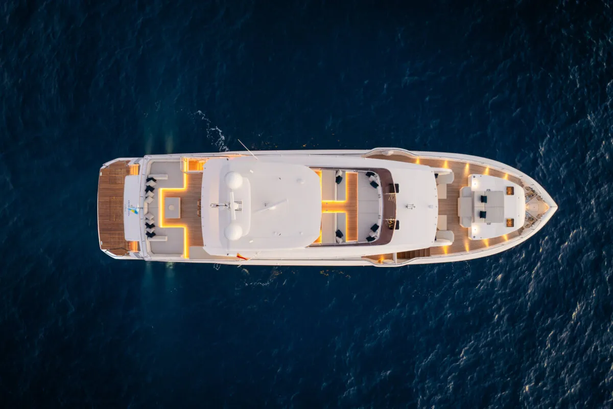 Horizon Yachts FD100 Tri-Deck