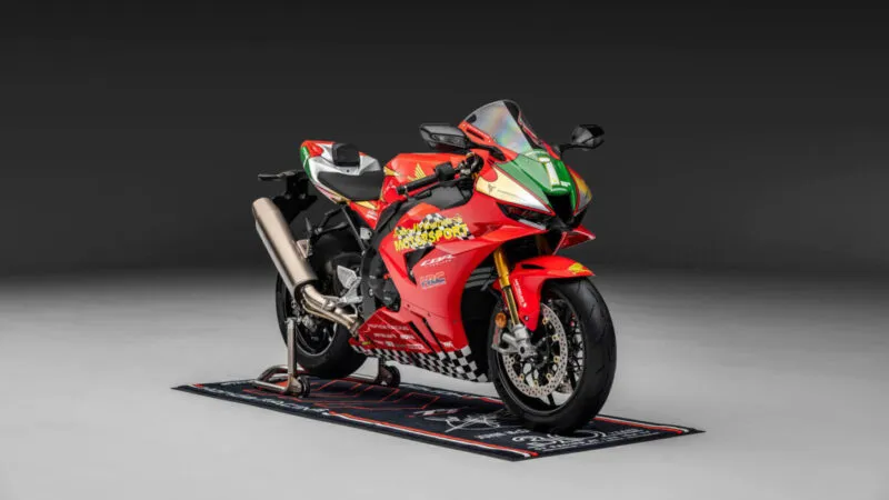 Moto Honda Limited Edition John McGuinness 30th Anniversary Replica CBR1000RR-R Fireblade SP