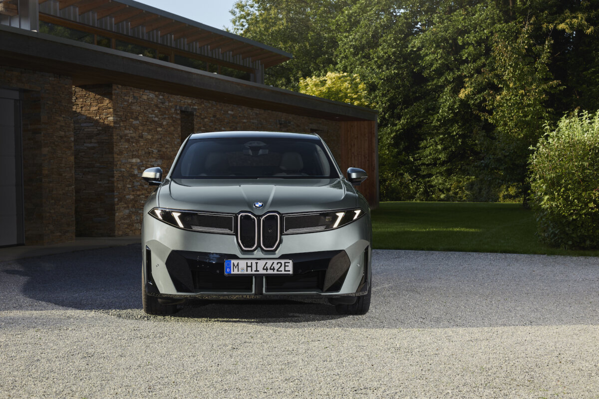 Nuova BMW iX4 50 XDRIVE